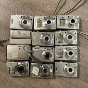 For Parts/Repair Sony CyberShot Digital Camera lot of 12